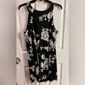 Halter dress with appliqué